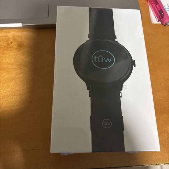 tuw Smartwatch Tracking Your Wellness DZYNE Bluetooth Extra Band USB Sealed - Picture 1 of 3